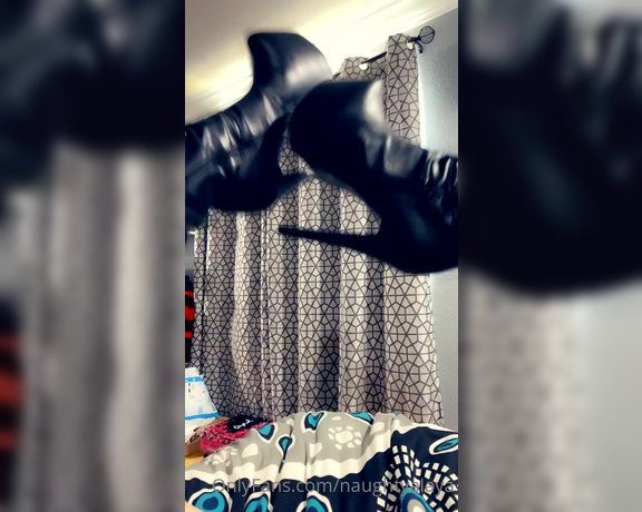 Naughty Alaya aka Naughtyalaya OnlyFans - Hot fuck me Sat in these sexy as thigh high boots Omg look at my smooth milf pussy waiting for