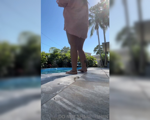 Pixxarmom aka Ishrn OnlyFans - Almost in my birthday suit…just a swingin! I’ll be checking and getting to messages throughout
