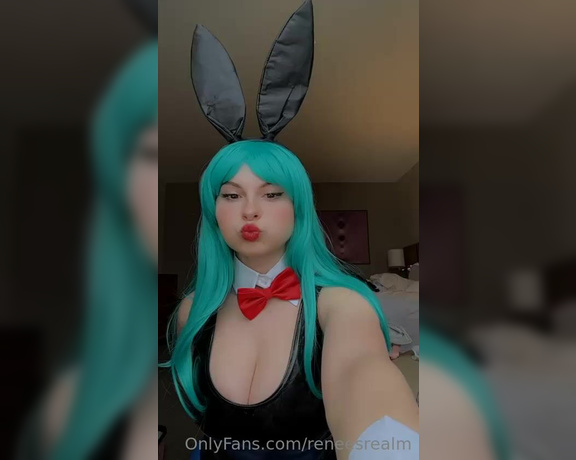 Renee aka Reneesrealm OnlyFans - Heading to c2e2