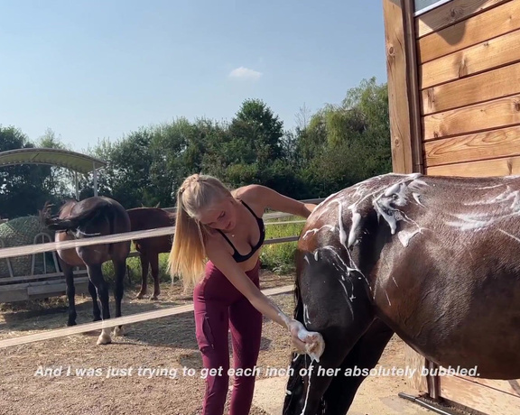 Sophie aka Sophiesouth OnlyFans - SPA DAY WITH MY HORSE