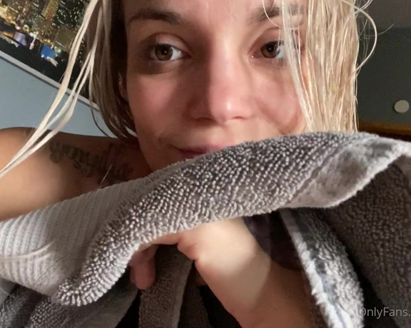 RyBaby aka Xo_rybaby OnlyFans - Fresh out the shower like Wanna watch me play with myself in the shower  Video in your DMs