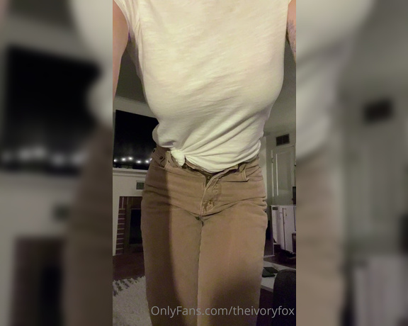 Ivory Fox aka Theivoryfox OnlyFans - I thrifted these pants, they ended up being way too tight… they’re