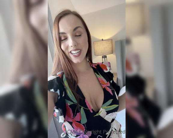 VistaWife aka Vistawife OnlyFans - Oh my what a big surprise you have for