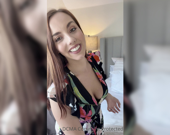 VistaWife aka Vistawife OnlyFans - Oh my what a big surprise you have for