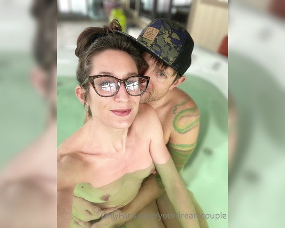 YourDreamCouple aka Yourdreamcouple OnlyFans - Night sexy bitches! Just a little goodnight message for you