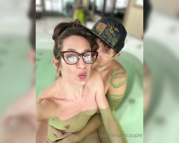 YourDreamCouple aka Yourdreamcouple OnlyFans - Night sexy bitches! Just a little goodnight message for you