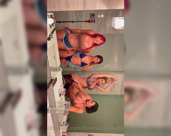 Amanda Nicole aka Theamandanicole OnlyFans - Have you seen this full video with my hot gfs yet @kayjenks @elyylabella @blondebella x You can