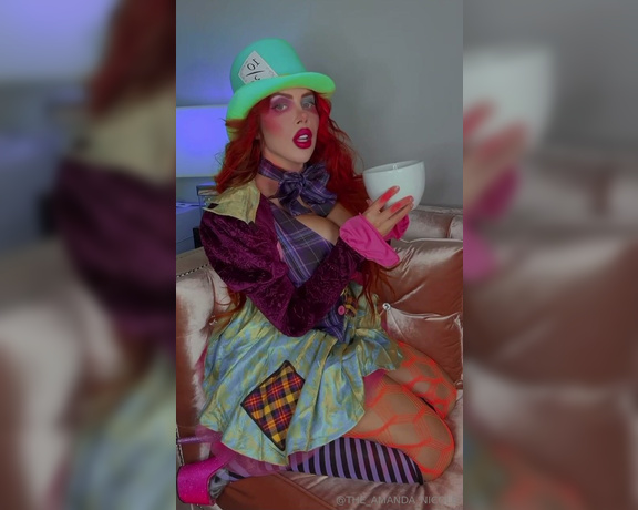 Amanda Nicole aka Theamandanicole OnlyFans - I DONT THINK Then you shouldnt talk Xoxo Your naughty Mad Hatter