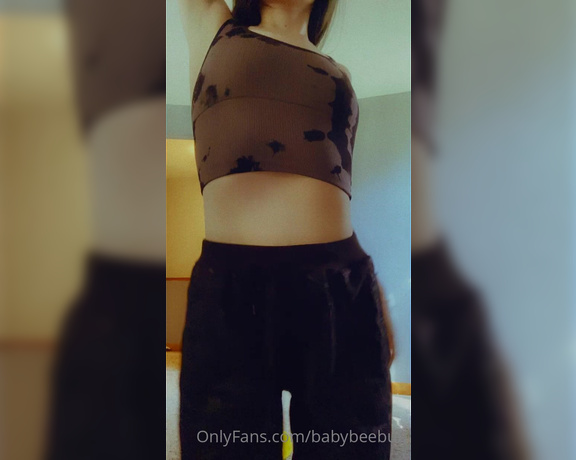 BabyBeeBub aka Babybeebub OnlyFans - Fit for today who else is spending today watching football