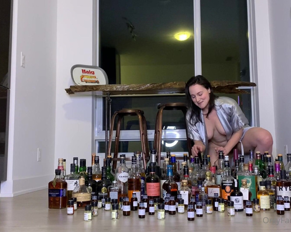 Isla D aka Onlyisla OnlyFans - Exhausted, halfway through moving, whisky shelf isn’t here yet but fuck it, here’s a dumb song