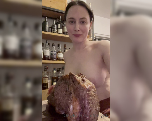 Isla D aka Onlyisla OnlyFans - Different kind of porn this evening  meat porn! Treated myself to a little prime rib action tonight