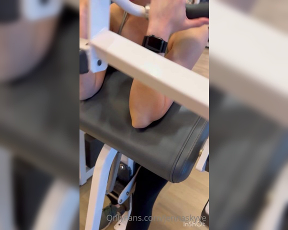 Jenna Skyye aka Jennaskyye OnlyFans - Just a little gym clip of back and bi’s