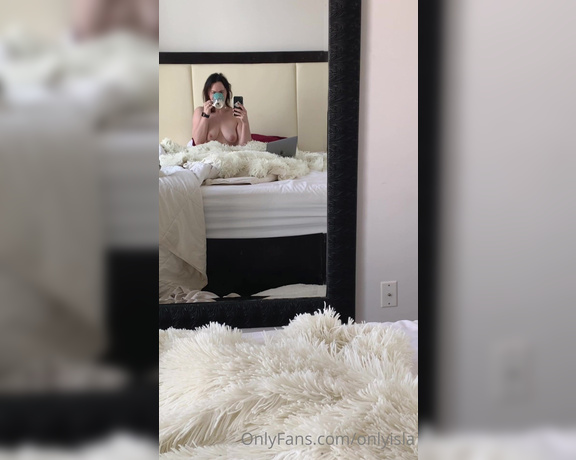 Isla D aka Onlyisla OnlyFans - Lazy Saturday mornings with the floof Yes I know I have sheets on the floor, I did laundry tipsy