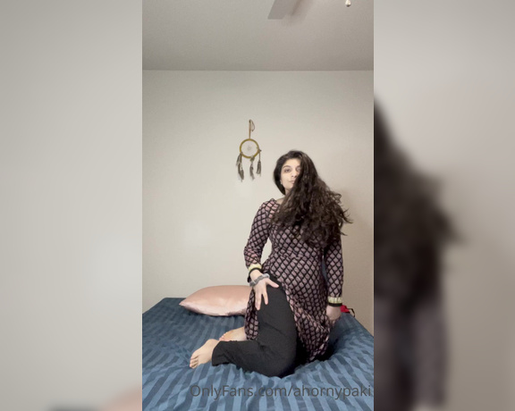 Sexy Paki aka Ahornypaki OnlyFans - Feeling sexy tonight 1