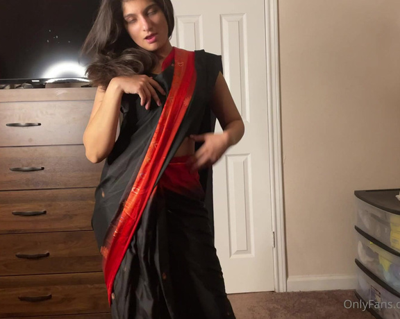 Sexy Paki aka Ahornypaki OnlyFans - A very much requested desi striptease