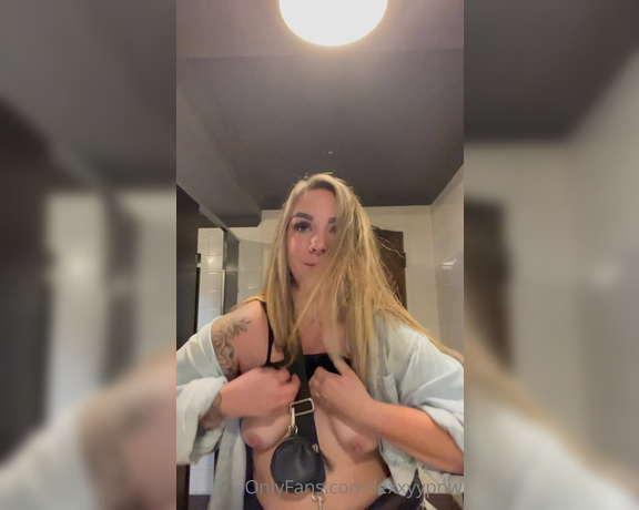 Alexis aka Lexxyypnw OnlyFans - I got caught playing with my boobies by an old lady hahah 1