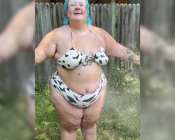 Cherryjambaby -  Would you wanna cool down in the summer heat with @sigrid freud and I,  Big Tits, Solo, BBW, Tattoo