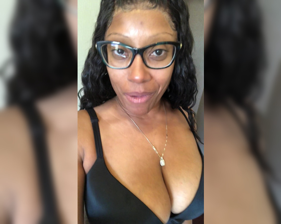 Cherokee D Ass aka Cherokeedass OnlyFans - Happy Sunday welcome new members Remember tell me some requests and I will let u know if I can