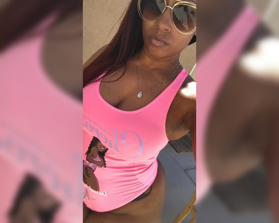 Cherokee D Ass aka Cherokeedass OnlyFans - Request of a member Cherokee pink golddimes outfit outside walk and twerk