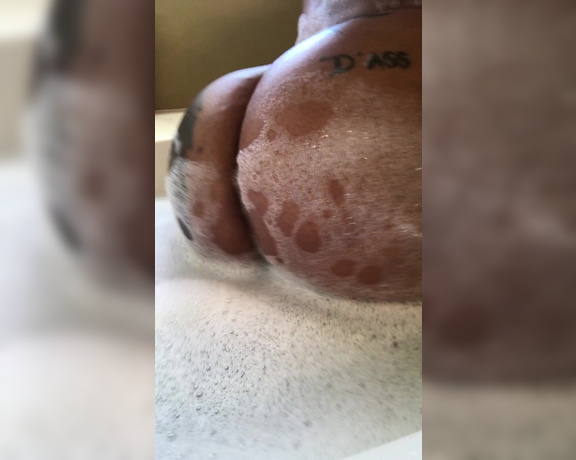 Cherokee D Ass aka Cherokeedass OnlyFans - Request By A Member Cherokee Tub Soapy Twerking Ass