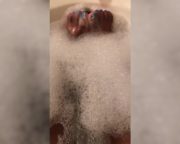 Cherokee D Ass aka Cherokeedass OnlyFans - Where my feet lovers at Let’s play welcome new members to my onlyfans enjoy  get my xxxx Snapchat