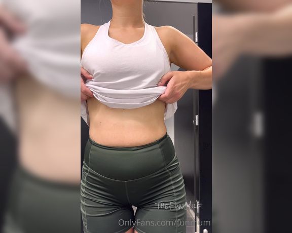 FunMum aka Funmum OnlyFans - Still working on my booty guys… but sometimes I get so horny after going to the gym! I just can’t 1
