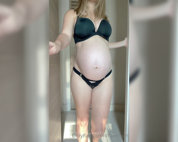 FunMum aka Funmum OnlyFans - I miss my pregnant body but I’m really starting to feel confident with the changes my body had been