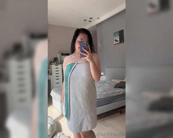 Mini Loonaa aka Miniloonaa OnlyFans - Freshly out od the shower 12