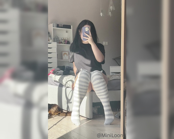 Mini Loonaa aka Miniloonaa OnlyFans - Just sitting there, waiting for you to spread my legs