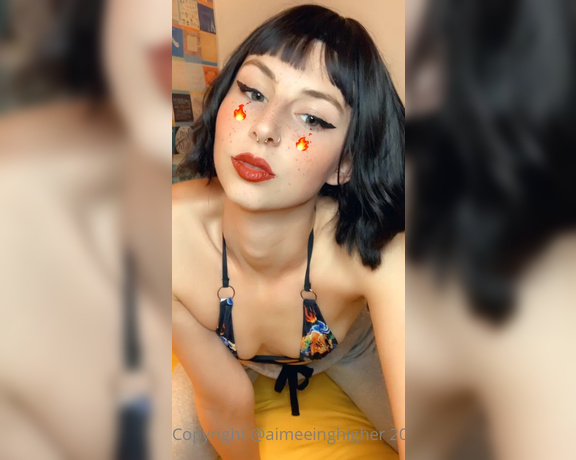 Aimee aka Aimeeinghigher OnlyFans - Hehe watch me transition from Alter to giggler