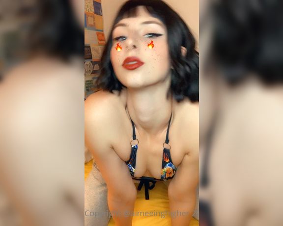 Aimee aka Aimeeinghigher OnlyFans - Hehe watch me transition from Alter to giggler