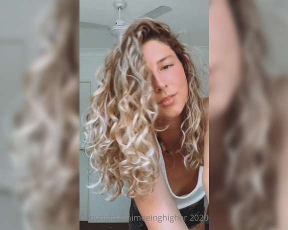 Aimee aka Aimeeinghigher OnlyFans - CURLZ GET THE GURLZ  am I right ! Decided to put a lil more effort into my natural curlz toda