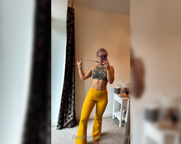 Lily aka Fitnsmall OnlyFans Video 858