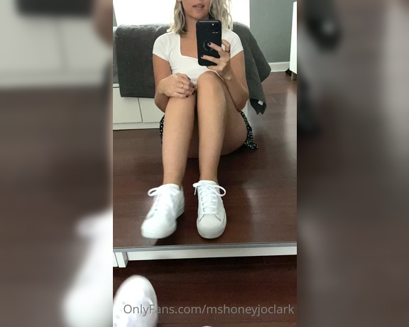Ms Honey Jo Clark aka Mshoneyjoclark OnlyFans - I ran errands yesterday with no bra or panties on and by the time I got home I was sooo fucking ri 1