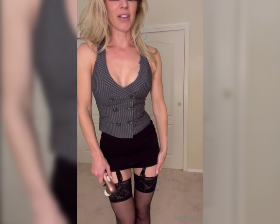 Blonde Mel aka Blondemel OnlyFans - Naughty secretary! This is a long clip from my naughty secretary videoThe full video is 14 mins and
