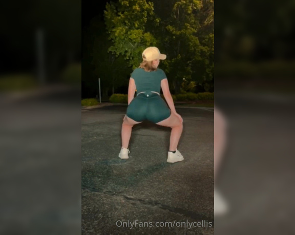 Clara Ellis aka Onlycellis OnlyFans - A little preview to my best attempt at twerking, DM me for the full vid 3 Of course I had to inclu 2