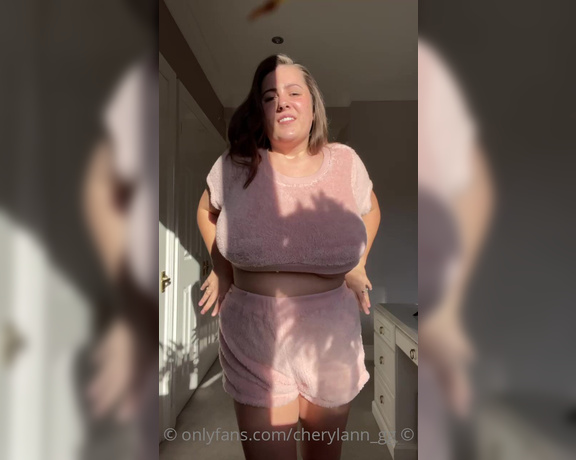 Cheryl Ann aka Cherylann_gg OnlyFans - I love teasing sorry not sorry