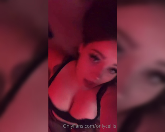 Clara Ellis aka Onlycellis OnlyFans - Last Tiktok Ripped leggings, black lingerie whats not to like ) (September 16, 2021) I know this