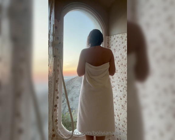 Mimi Boliviana aka Bolivianamimi OnlyFans - Llegamos a Santorini