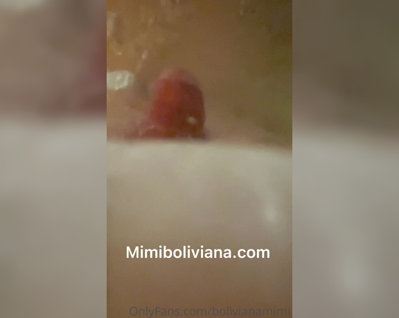 Mimi Boliviana aka Bolivianamimi OnlyFans - Footjob en el jacuzzi Si te gusta este video dejame una propina Se vc gostou deste video me deix