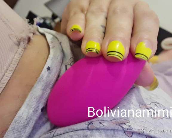 Mimi Boliviana aka Bolivianamimi OnlyFans - No aguante y me masturbe I could not stand it and ended masturbating Nao aguentei e tive