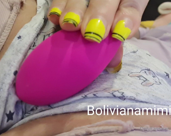 Mimi Boliviana aka Bolivianamimi OnlyFans - No aguante y me masturbe I could not stand it and ended masturbating Nao aguentei e tive