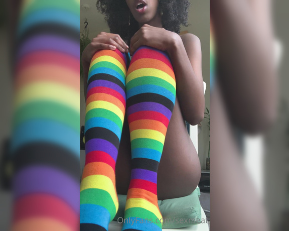 Sexmeat aka Sexmeat OnlyFans - Hii I want your attention Watch me moisturize my slim body I love rubbing anything white