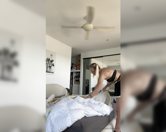 Lauren aka Laurenk OnlyFans - The reality swipe across for a full bed make and chit chat about what I got up to today 2