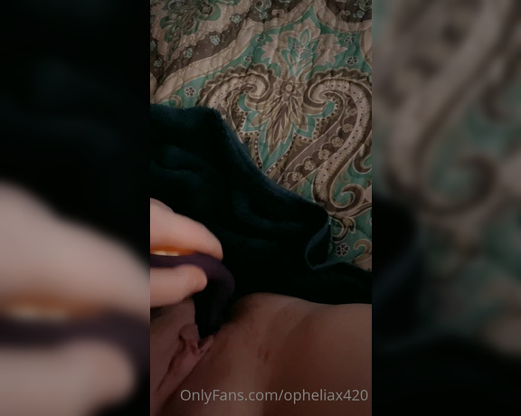 Ophelia aka Opheliax420 OnlyFans Video 806