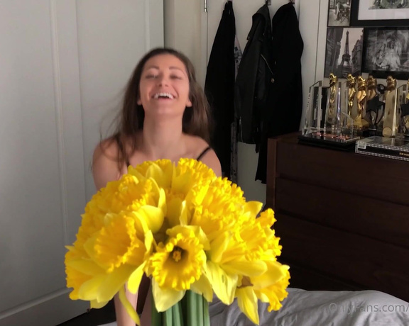 Dani Daniels aka Akadanidaniels OnlyFans - Its Fuck Me Friday You brought me flowers how EVERY shall I repay you!!! Well, I have an idea