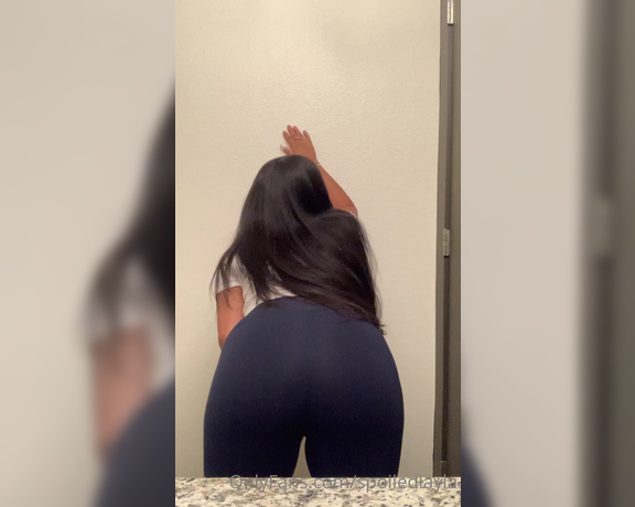 LailaTheBrat -  Who likes my ass in these leggings,  Teen, Big Tits