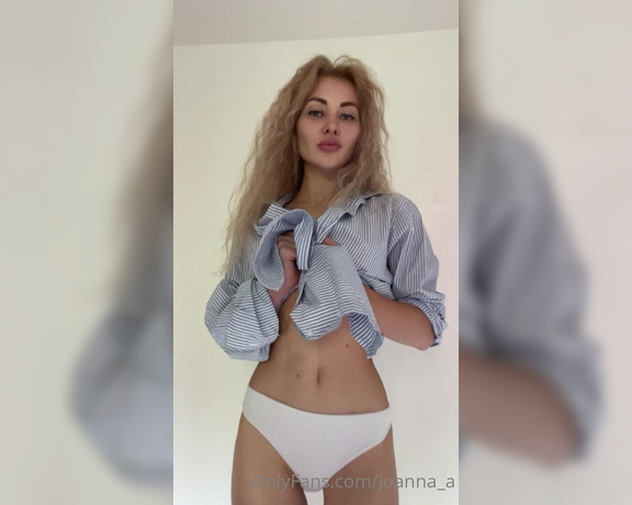 Awarise -  I like oversize clothes),  Small Tits, Solo