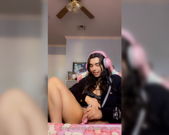 Baby Mooshi -  Aw. Your little gamer girl has fun at her desk. Maybe next time I’ll watch your video instead,  Big Tits