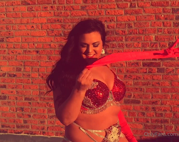 BellaBombshel -  Want the full burlesque video to your inbox,  Big Tits, Solo